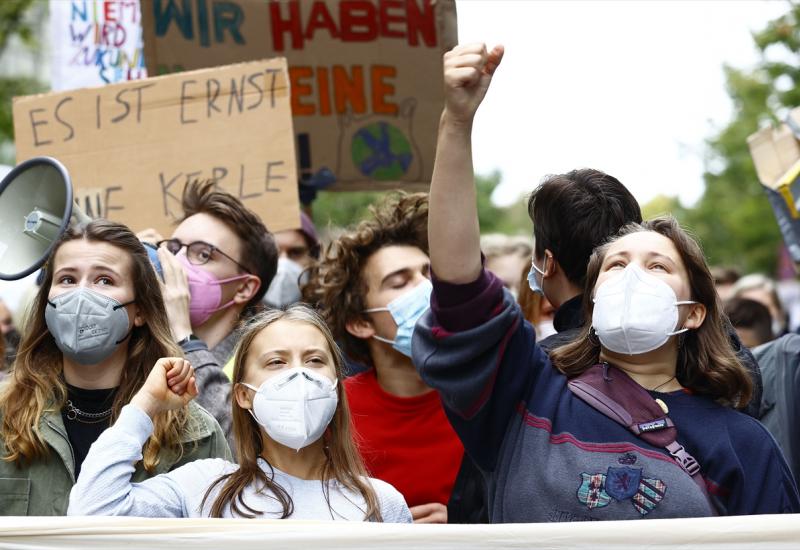 Greta Thunberg predvodila masovne prosvjede za zaštitu klime